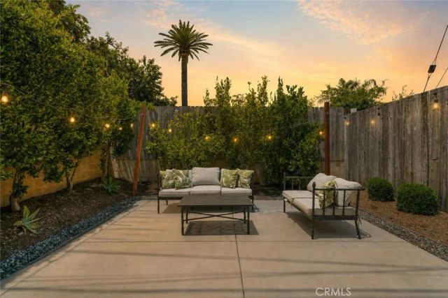 22334 Criswell Street, Woodland Hills, CA 91303