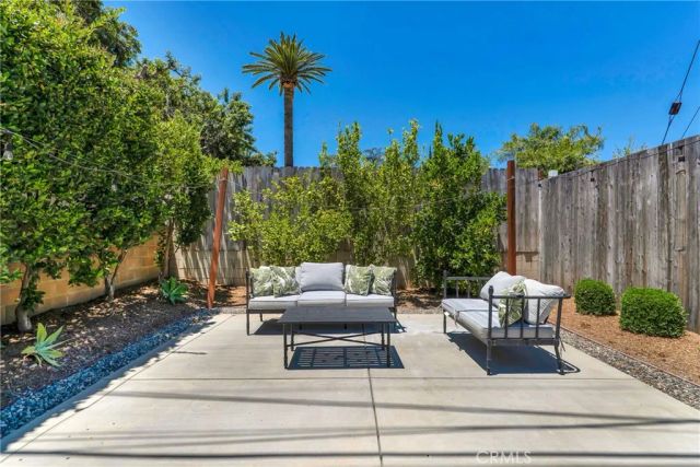 22334 Criswell Street, Woodland Hills, CA 91303