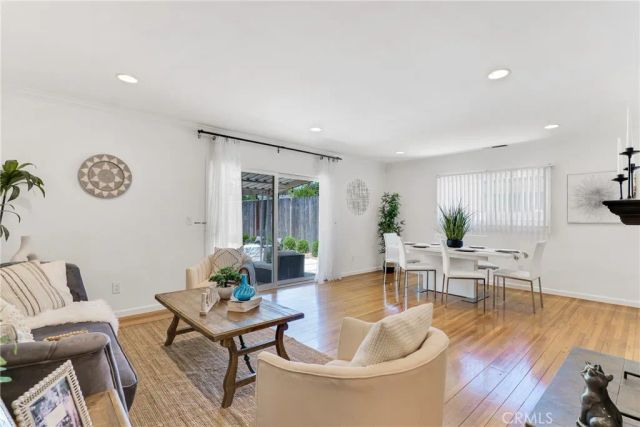 22334 Criswell Street, Woodland Hills, CA 91303