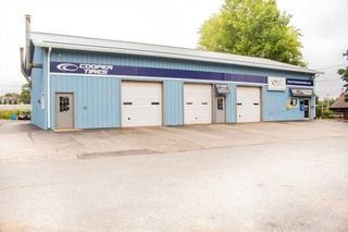 8 Englewood St, Webster, MA 01570