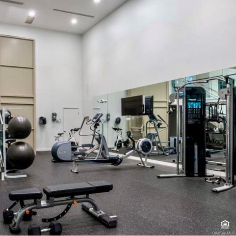 213-02 75th Avenue 4E, Bayside, NY 11364