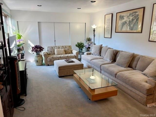 213-02 75th Avenue 4E, Bayside, NY 11364