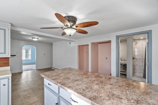 368 Litchfield St, Leominster, MA 01453