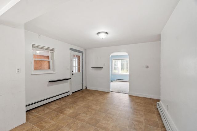 368 Litchfield St, Leominster, MA 01453