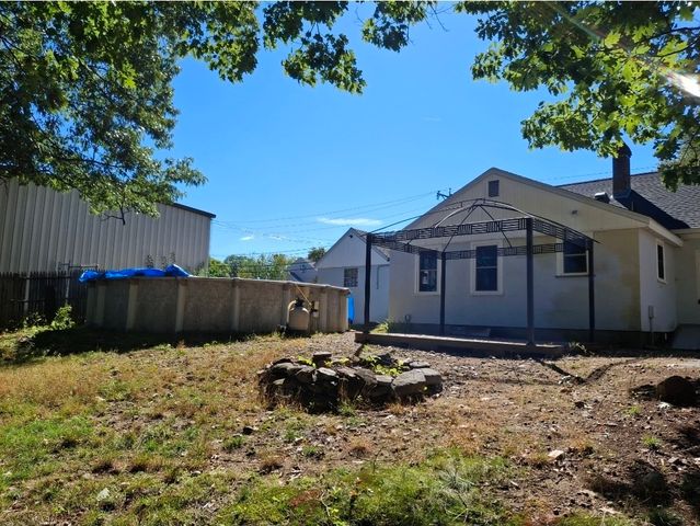 368 Litchfield St, Leominster, MA 01453