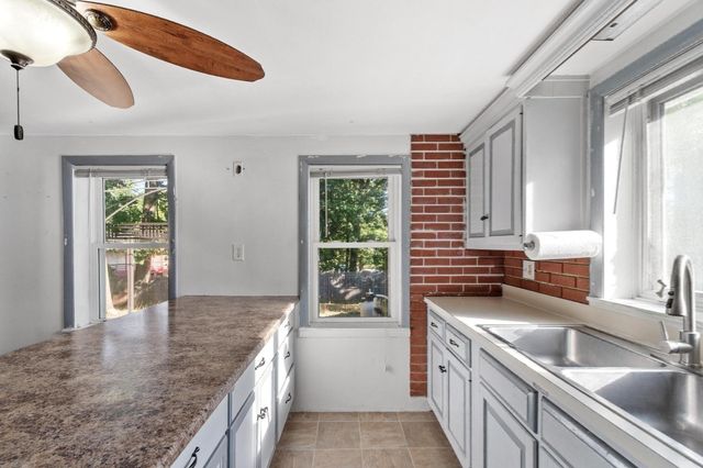368 Litchfield St, Leominster, MA 01453