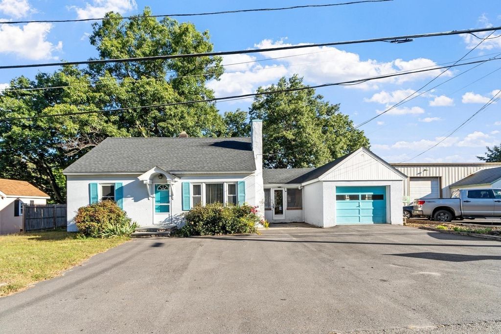 368 Litchfield St, Leominster, MA 01453