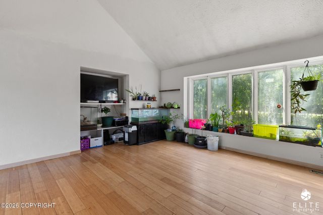 1001 S Woodcrest Circle, Wasilla, AK 99654