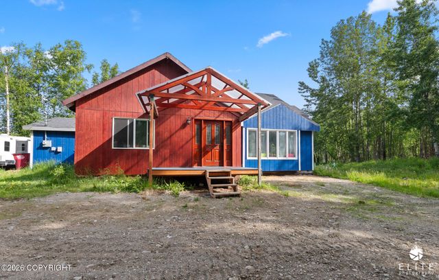 1001 S Woodcrest Circle, Wasilla, AK 99654