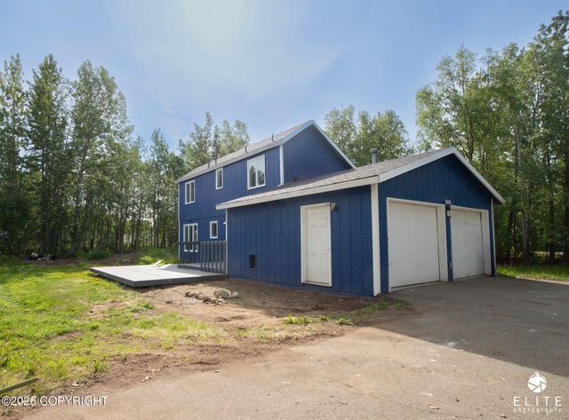 1001 S Woodcrest Circle, Wasilla, AK 99654