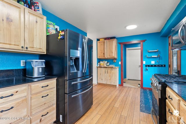 1001 S Woodcrest Circle, Wasilla, AK 99654