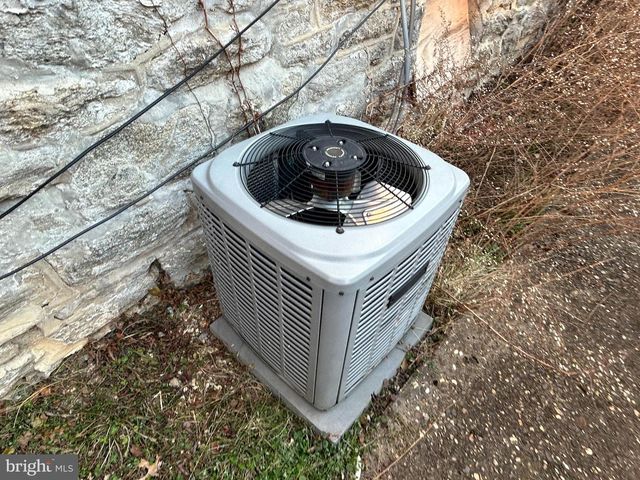 3566 INDIAN QUEEN LN, Philadelphia, PA 19129