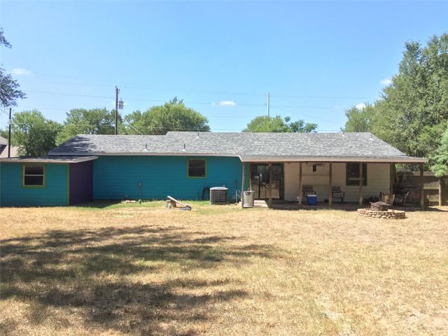 298 Lamaloa LN, Bastrop, TX 78602