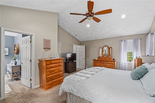 21 Tilbury Drive, Bristol, RI 02809