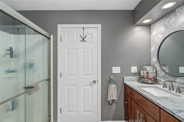 21 Tilbury Drive, Bristol, RI 02809