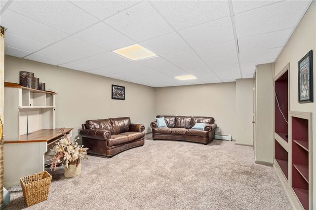 21 Tilbury Drive, Bristol, RI 02809