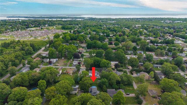 21 Tilbury Drive, Bristol, RI 02809