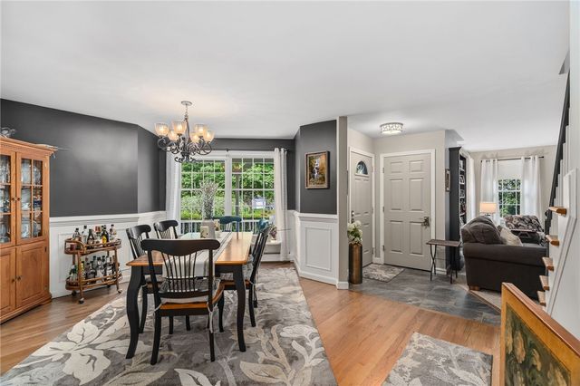 21 Tilbury Drive, Bristol, RI 02809