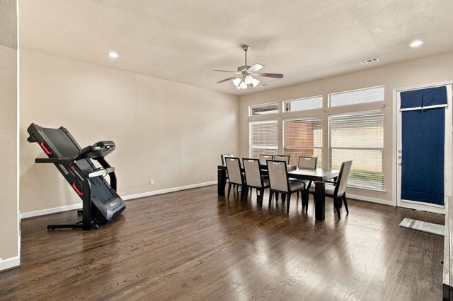 2407 Knight Street, Dallas, TX 75219