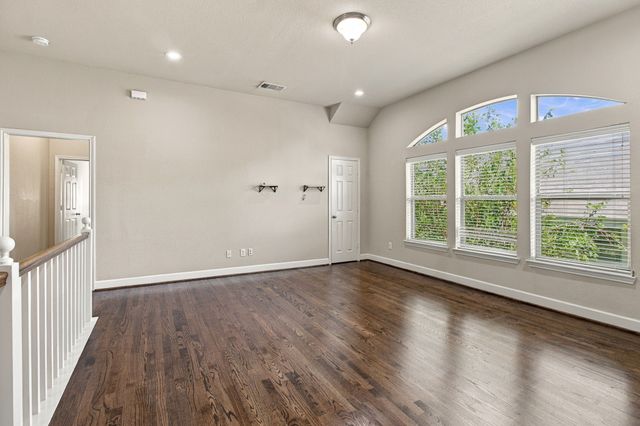 2407 Knight Street, Dallas, TX 75219
