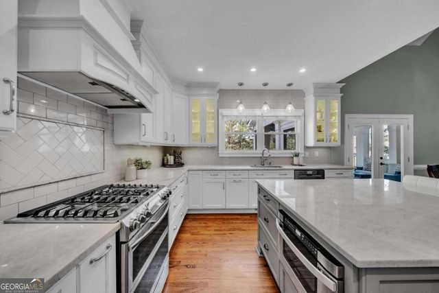 5640 Overlook Bluff, Johns Creek, GA 30097