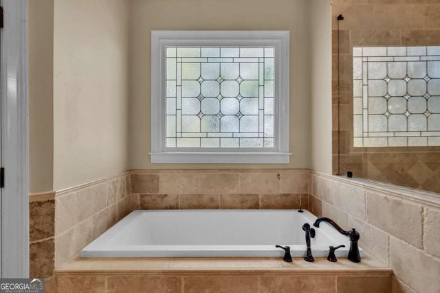 5640 Overlook Bluff, Johns Creek, GA 30097