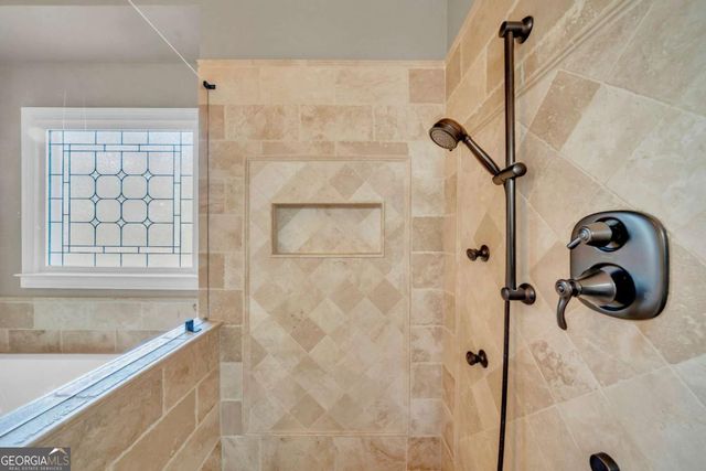 5640 Overlook Bluff, Johns Creek, GA 30097