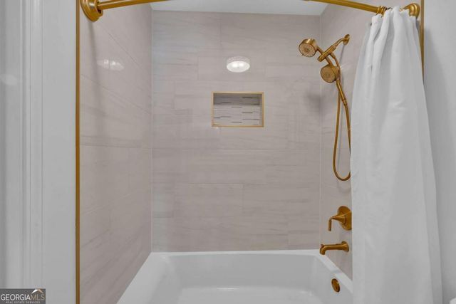 5640 Overlook Bluff, Johns Creek, GA 30097