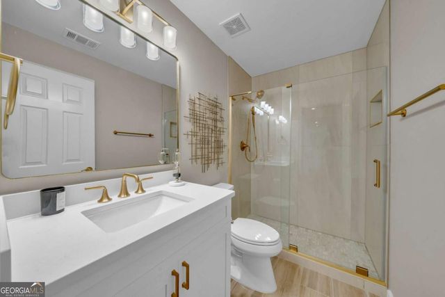 5640 Overlook Bluff, Johns Creek, GA 30097