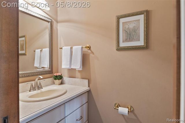 20125 Myron Drive, Livonia, MI 48152