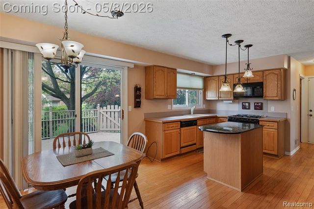20125 Myron Drive, Livonia, MI 48152
