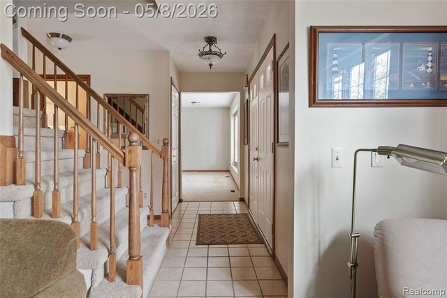 20125 Myron Drive, Livonia, MI 48152