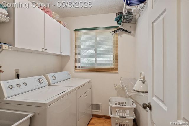 20125 Myron Drive, Livonia, MI 48152