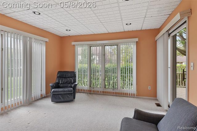 20125 Myron Drive, Livonia, MI 48152