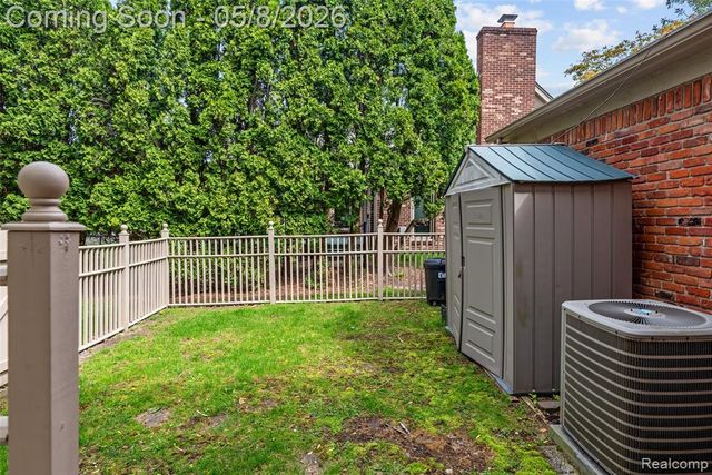 20125 Myron Drive, Livonia, MI 48152