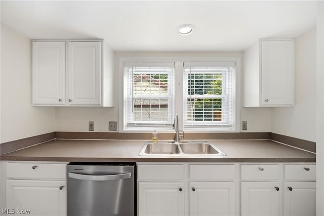 6515 Fir Avenue, Cleveland, OH 44102