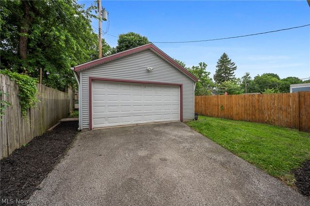 6515 Fir Avenue, Cleveland, OH 44102
