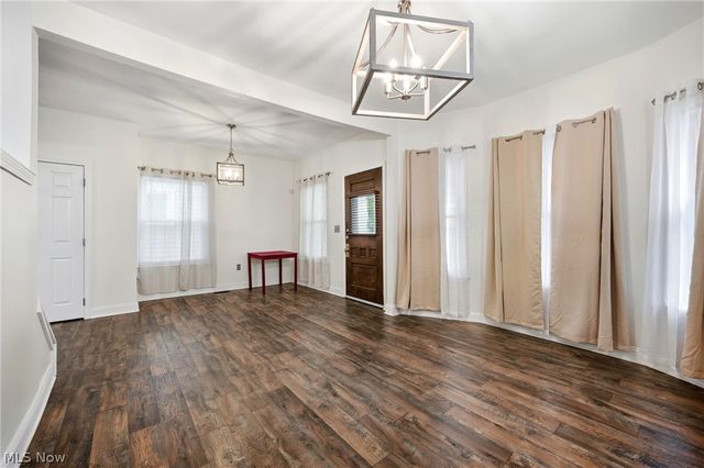 6515 Fir Avenue, Cleveland, OH 44102