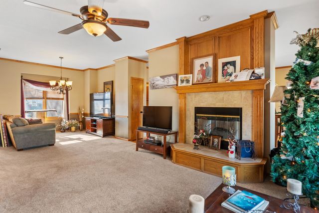 10402 W Westport St, Wichita, KS 67212