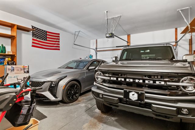 10402 W Westport St, Wichita, KS 67212