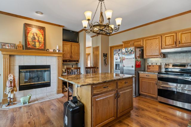 10402 W Westport St, Wichita, KS 67212