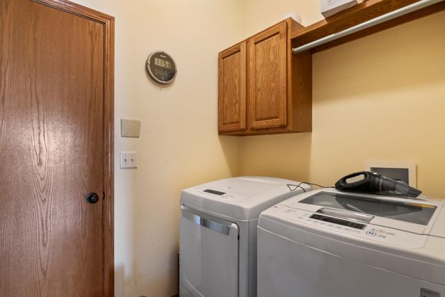 10402 W Westport St, Wichita, KS 67212