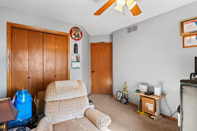 10402 W Westport St, Wichita, KS 67212