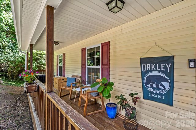 11 W Raleigh Road, Asheville, NC 28803