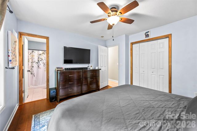 11 W Raleigh Road, Asheville, NC 28803