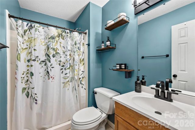 11 W Raleigh Road, Asheville, NC 28803
