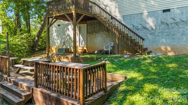 11 W Raleigh Road, Asheville, NC 28803