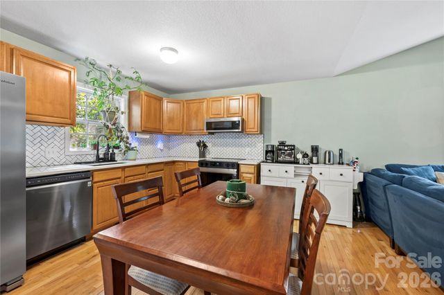 11 W Raleigh Road, Asheville, NC 28803