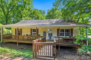 11 W Raleigh Road, Asheville, NC 28803