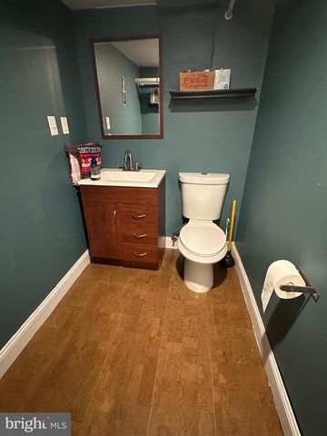 62 E HIGH ST, Elizabethtown, PA 17022